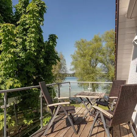 Appartement Blaupause Mit Seezugang Und Wiese Zum Entspannen Île de Reichenau