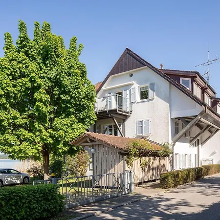 Appartement Blaupause Mit Seezugang Und Wiese Zum Entspannen
