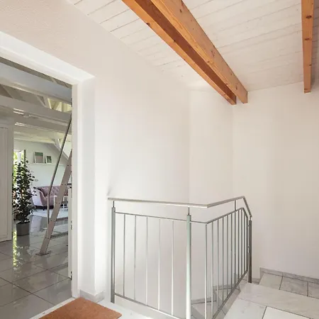 Appartement Blaupause Mit Seezugang Und Wiese Zum Entspannen